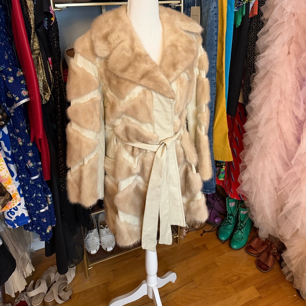 Vintage Leather/Fur Coat - Size Small - Picture 2 of 10